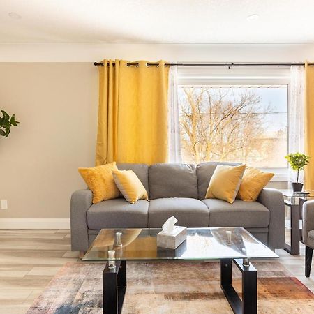 Entire 2 Bedroom Apartment Downtown - U3 Ватерлоо Экстерьер фото